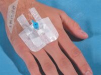 TEGADERM 3M I.V. ADVANCED 6,5x7 cm per linee perif